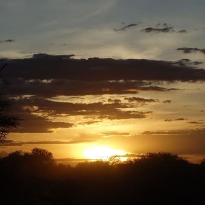 Tanzânia - Pôr do sol no Parque Nacional do Serengeti