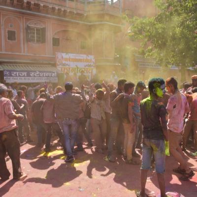 Índia - Celebração nas ruas do Holy Festival