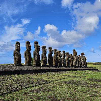 Ilha De Pascoa Tonariki A Maior Plataforma De Moais Na Ilha